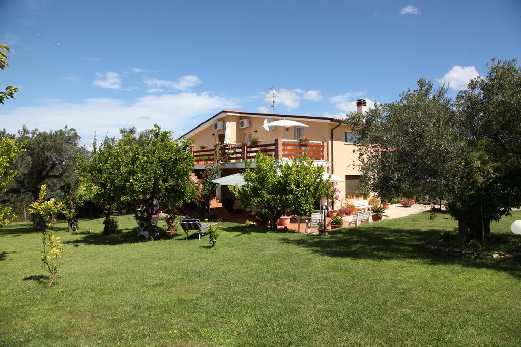 Апартаменты La Collina Del Riccio Ортона Экстерьер фото